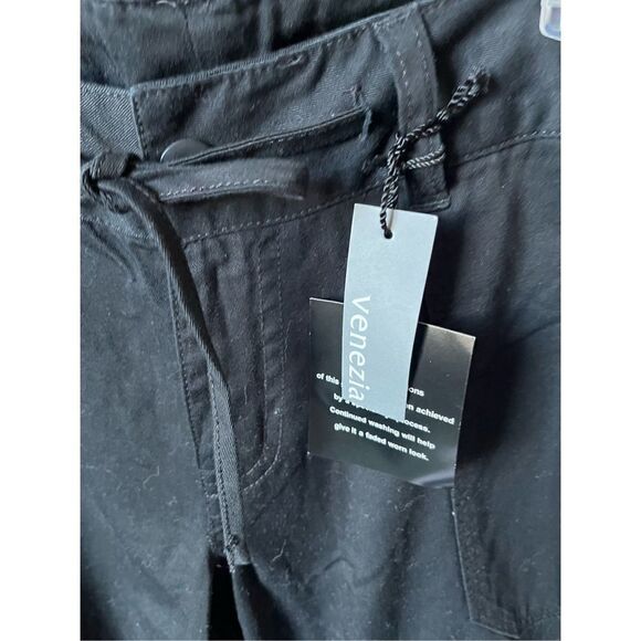 Venezia Capri Black - Picture 3 of 6